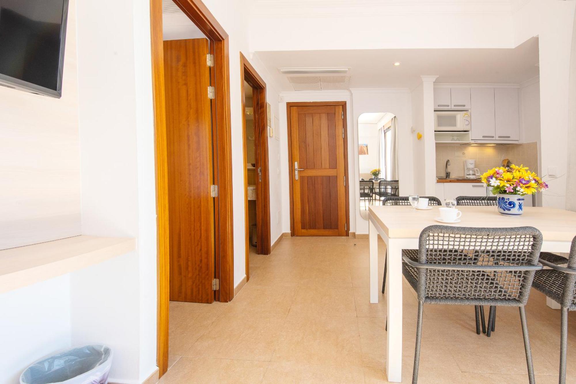 Hotel Playa Mondrago Портопетро Экстерьер фото