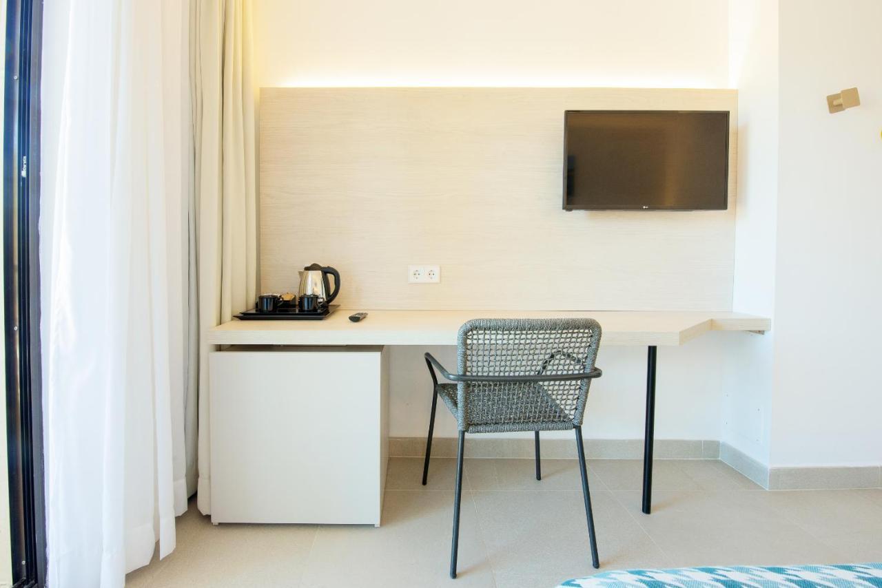 Hotel Playa Mondrago Портопетро Экстерьер фото